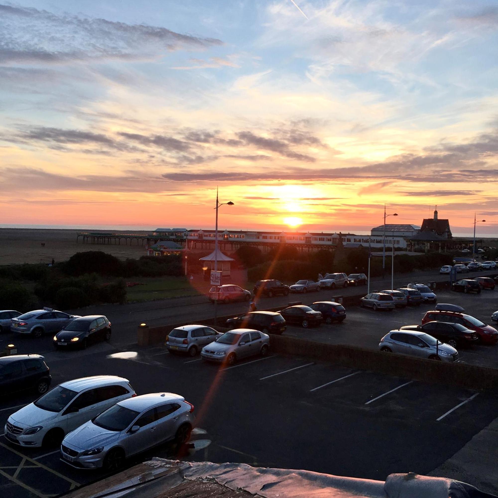 Inn On The Prom At The Fernlea Hotel Lytham St Annes Exteriör bild